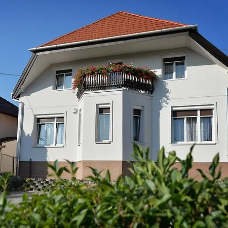 Apartment Hajduhegy Vendeghaz