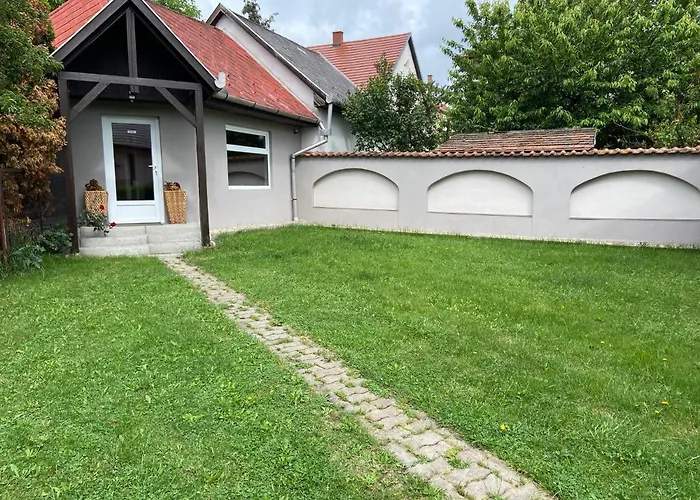 Hajduhegy Vendeghaz Appartement *